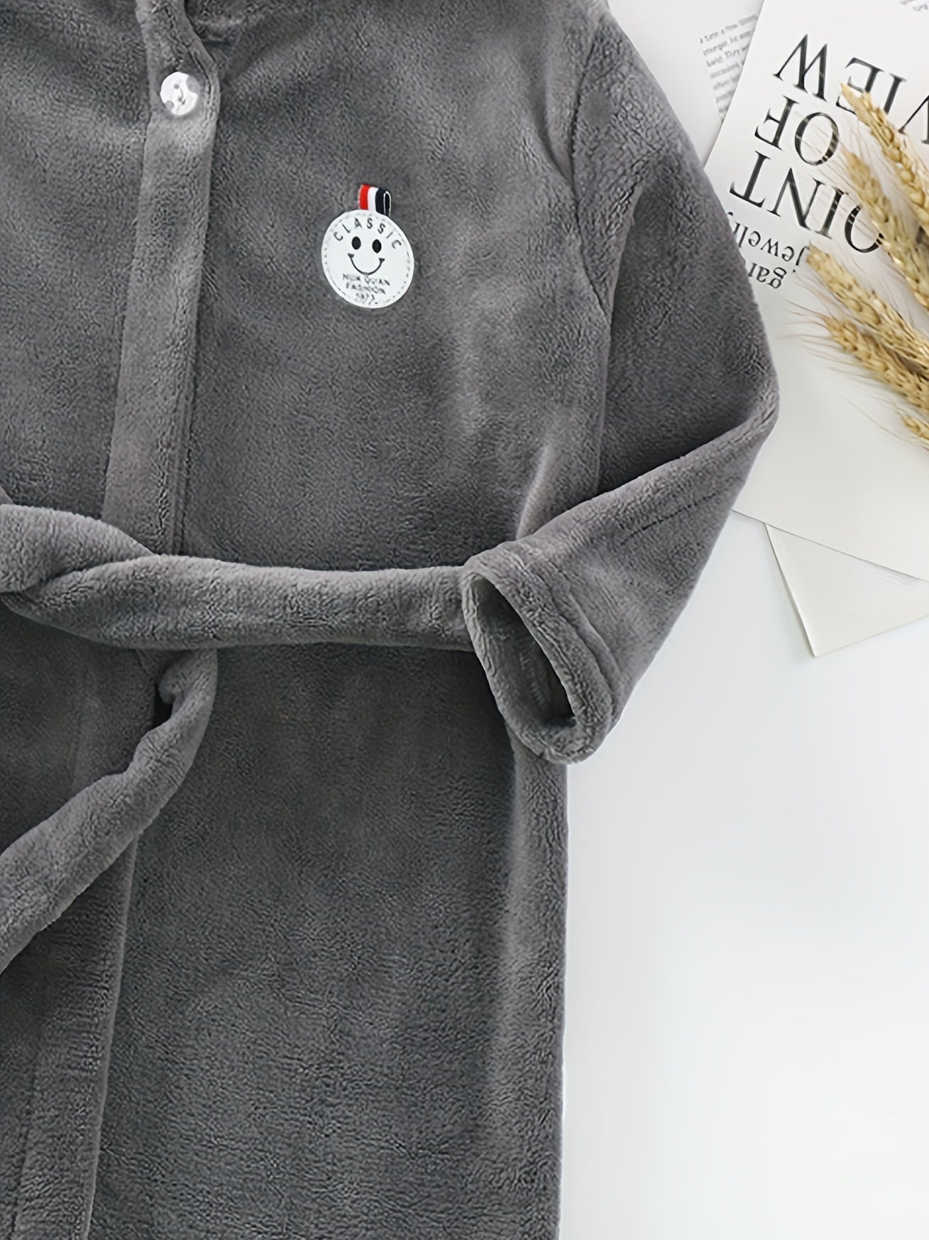 Kids Hooded Fleece Robe – Soft Warm Bathrobe for Boys & Girls