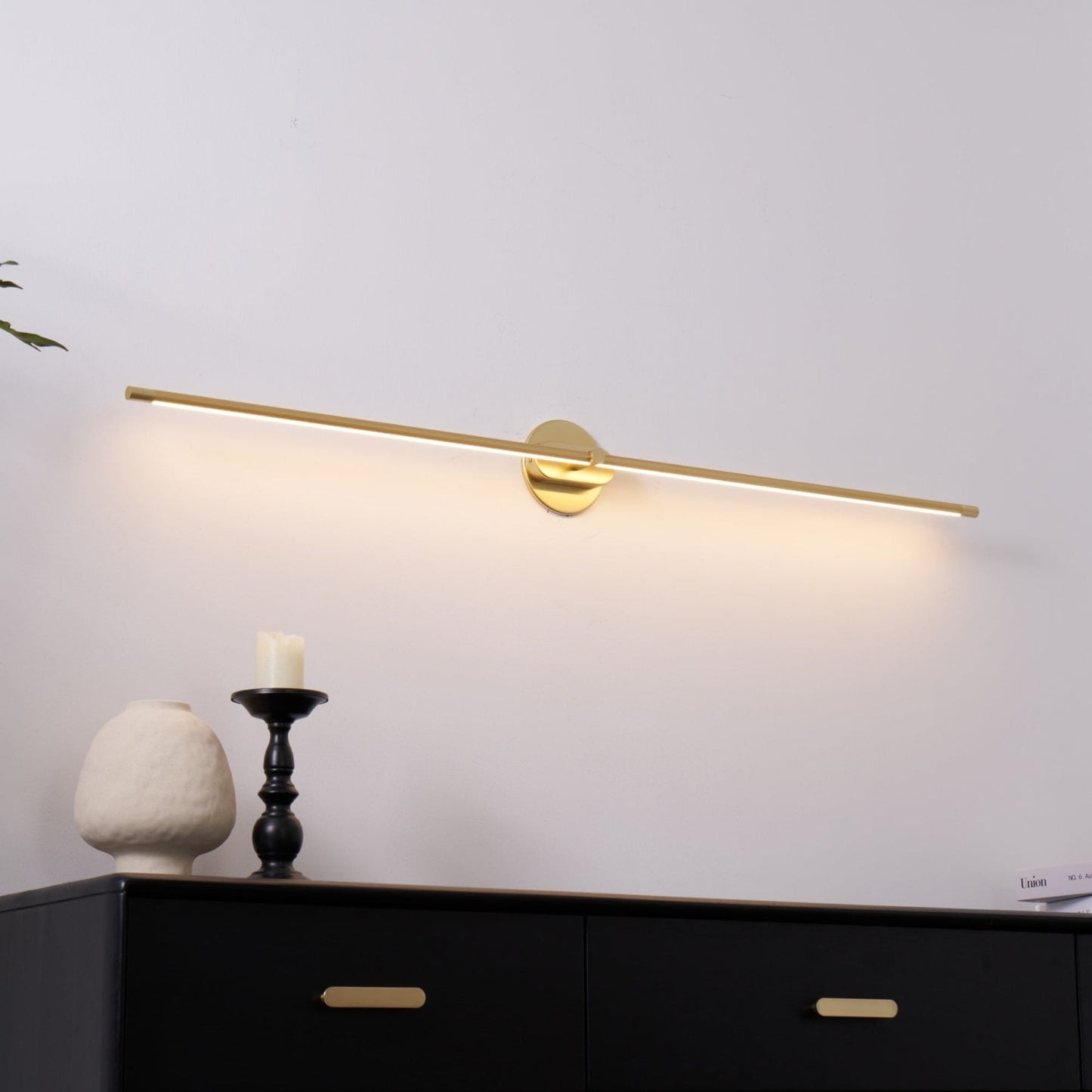 Modern Linear LED Wall Light