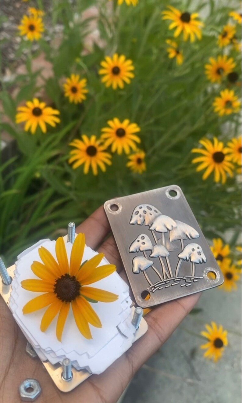 Mini Flower Press - Pocket Botanical Herbarium Keepsake Maker