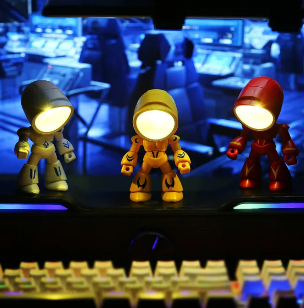 Robot LED Table Lamp – Cute Warm Light Desk Lamp