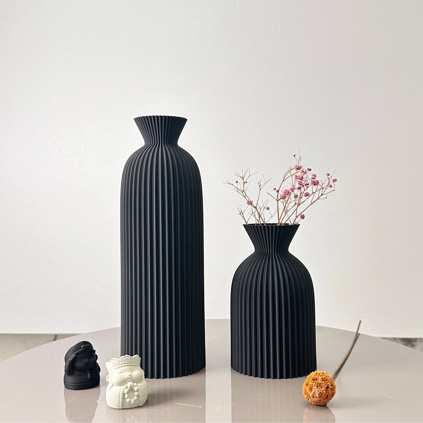 Minimalist Striped Vase Set – Modern Decorative Vases for Home Styling