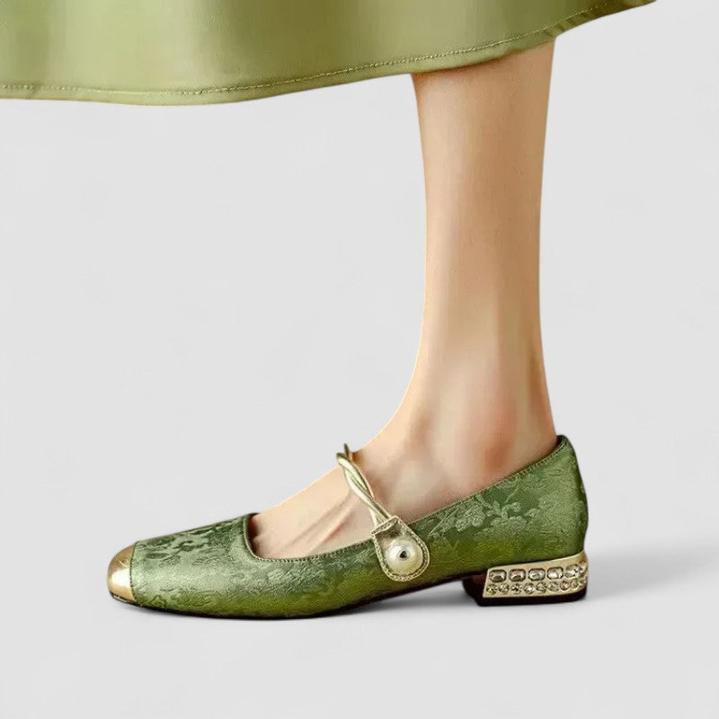 Women’s Comfort Buckle Sandals