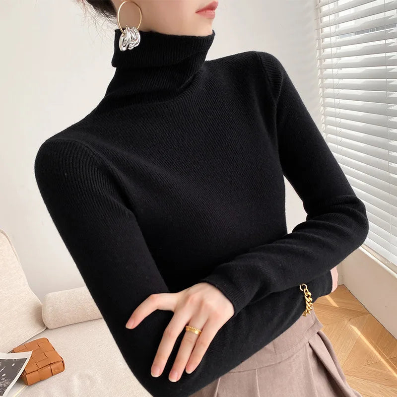 Women’s Cashmere Turtleneck Sweater – Slim Fit