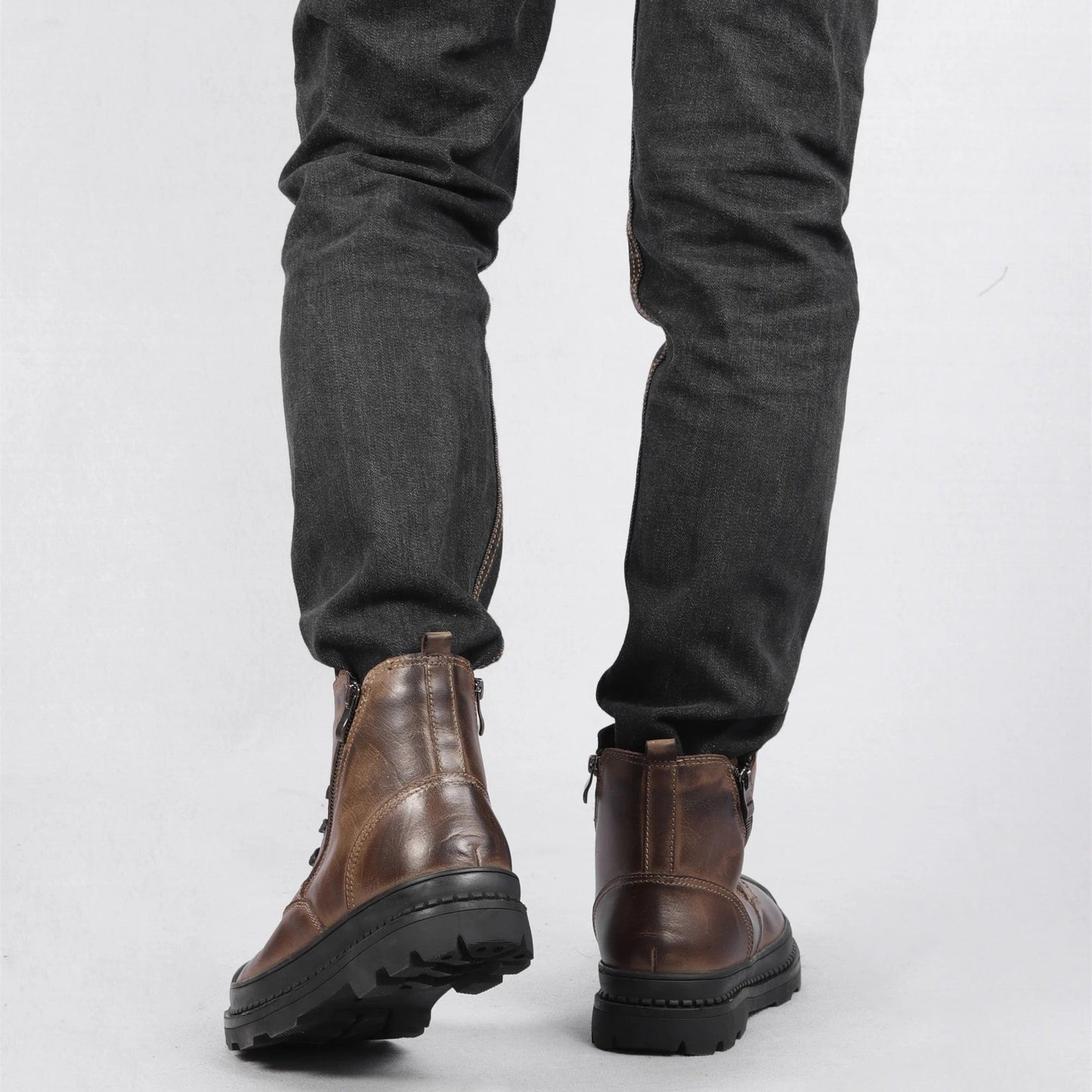 Men’s Vintage Leather Boots with Side Zip