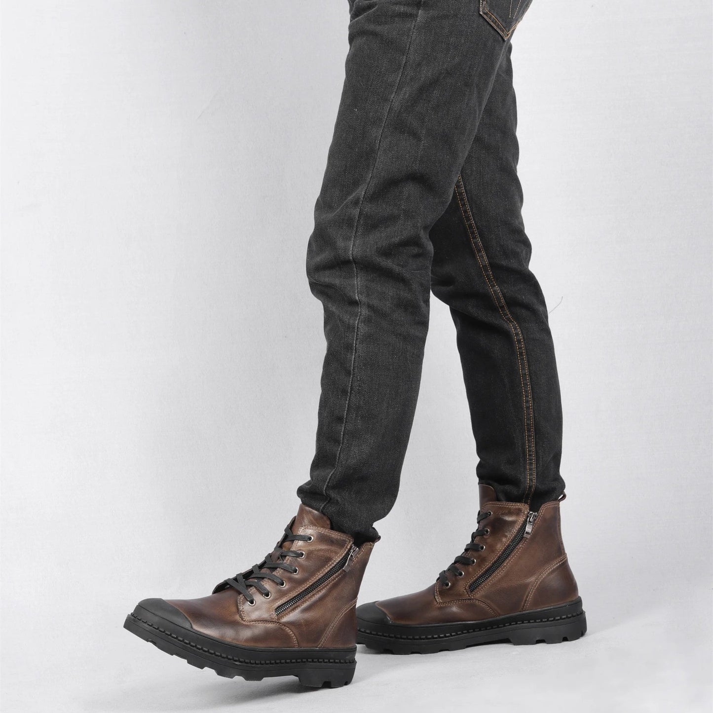 Men’s Vintage Leather Boots with Side Zip