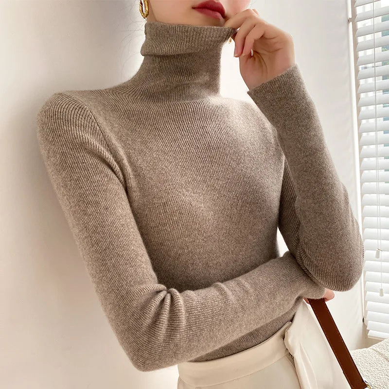 Women’s Cashmere Turtleneck Sweater – Slim Fit