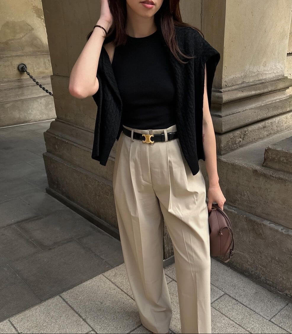 Women’s Leather Belt with Gold Buckle – Elegant & Versatile Style