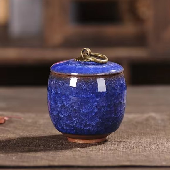 Pet Memorial Urn – Ceramic Keepsake with Secure Lid