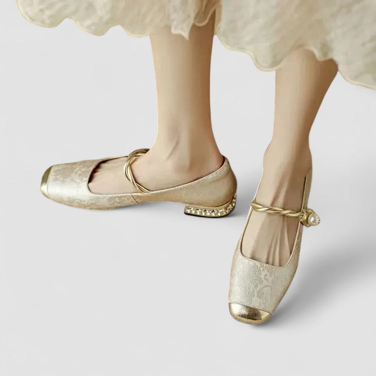 Women’s Comfort Buckle Sandals