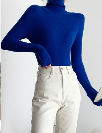 Women’s Slim Fit Knit Sweater