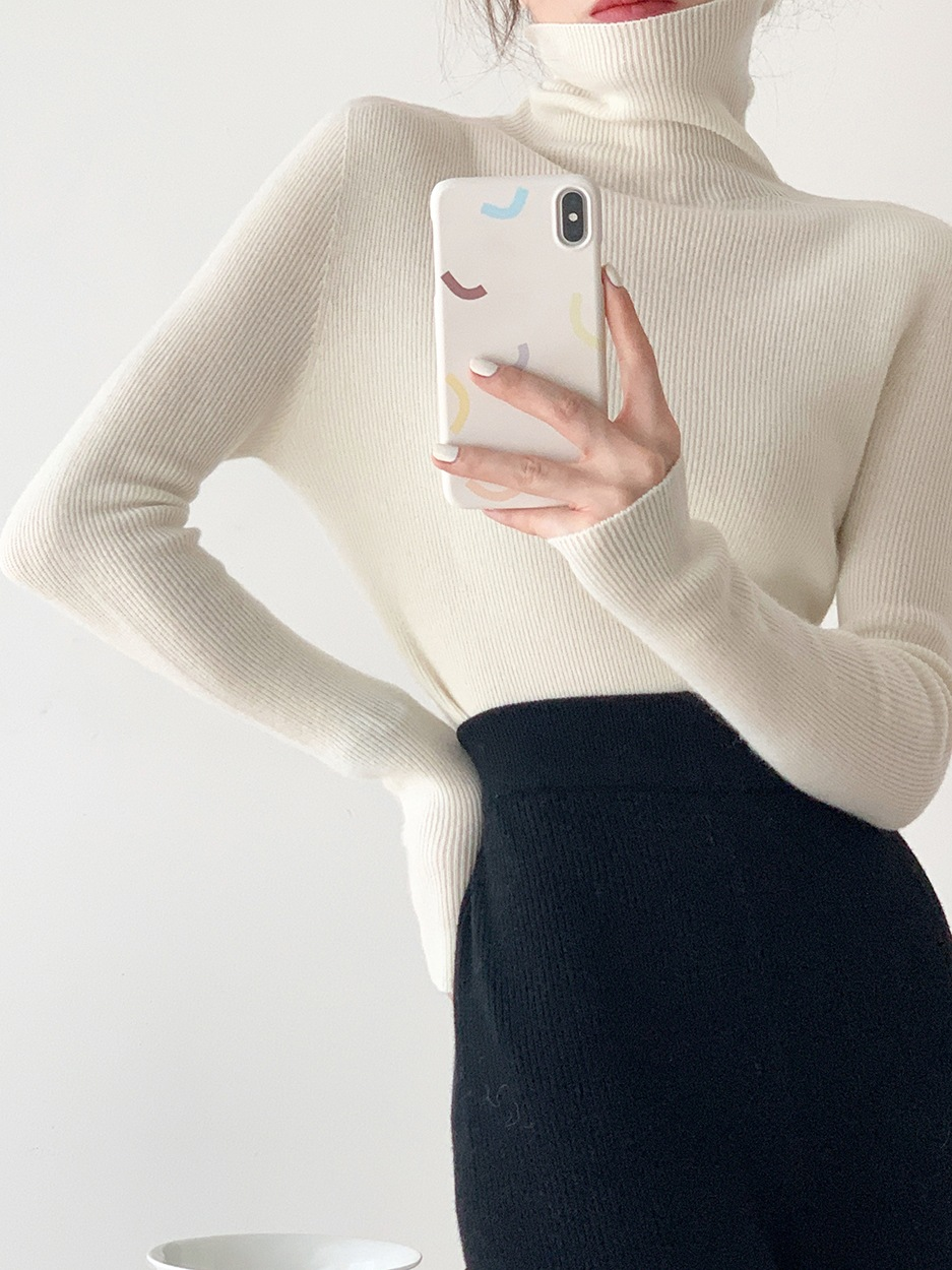 Women’s Slim Fit Knit Sweater