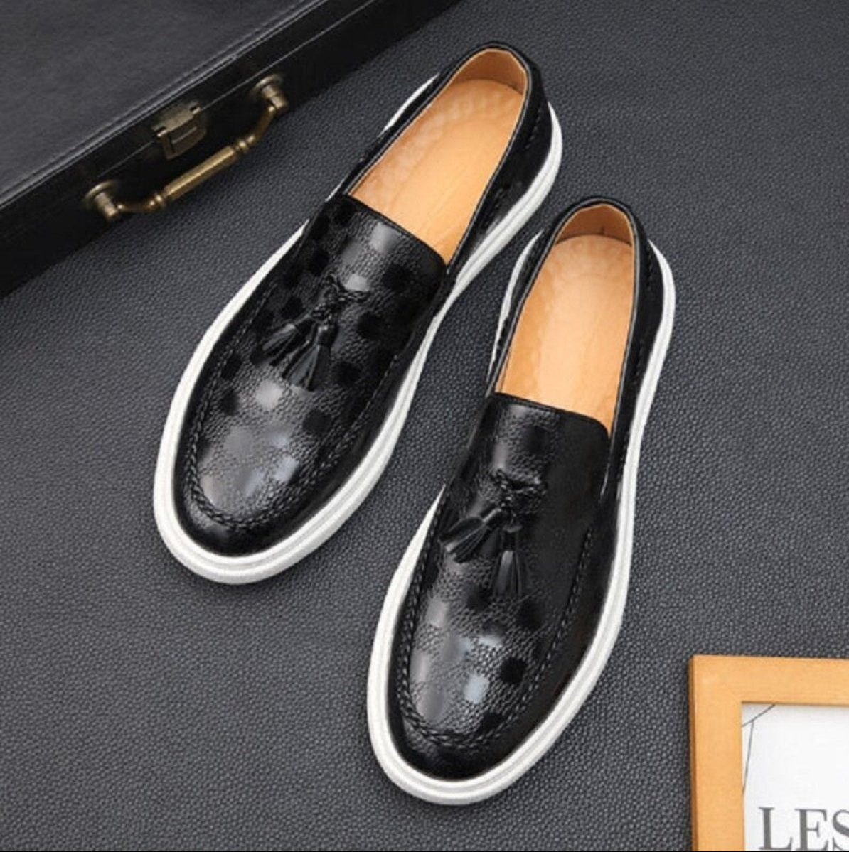 Men’s Embossed Leather Tassel Loafers – Classic Luxury Style
