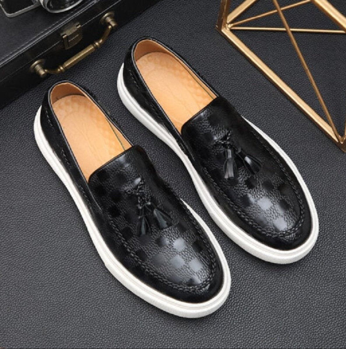 Men’s Embossed Leather Tassel Loafers – Classic Luxury Style