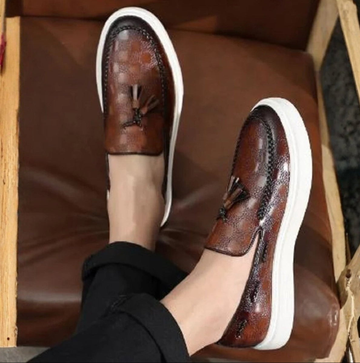 Men’s Embossed Leather Tassel Loafers – Classic Luxury Style