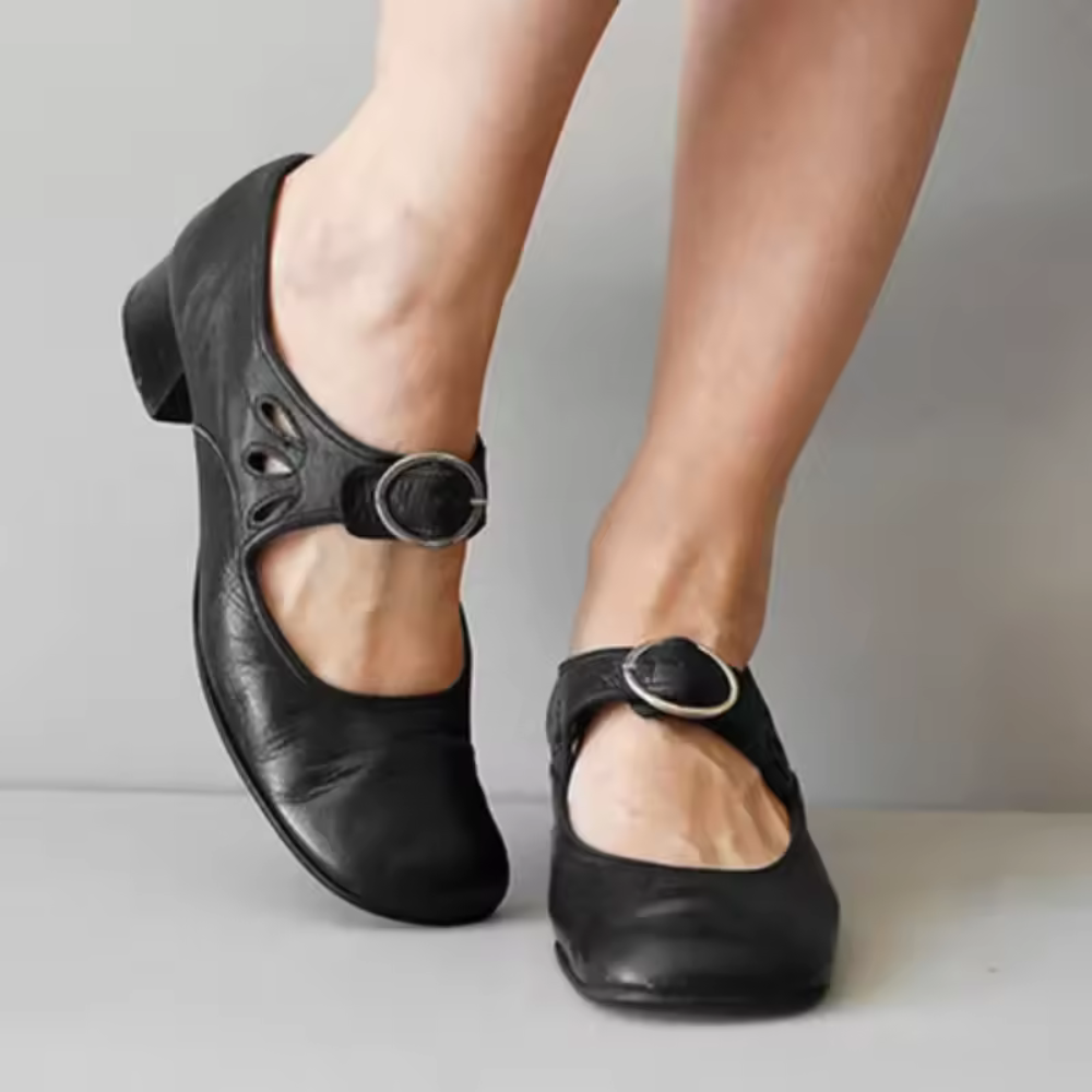 Women’s Buckle Spring Sandals
